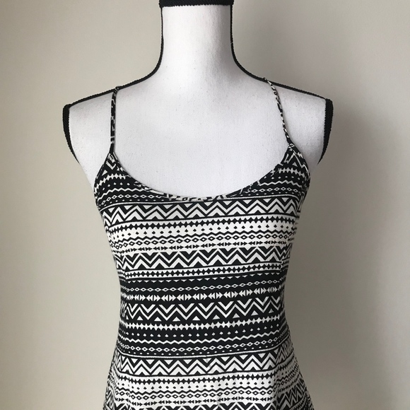 Forever 21 Tribal Printed Midi Dress - Picture 2 of 4